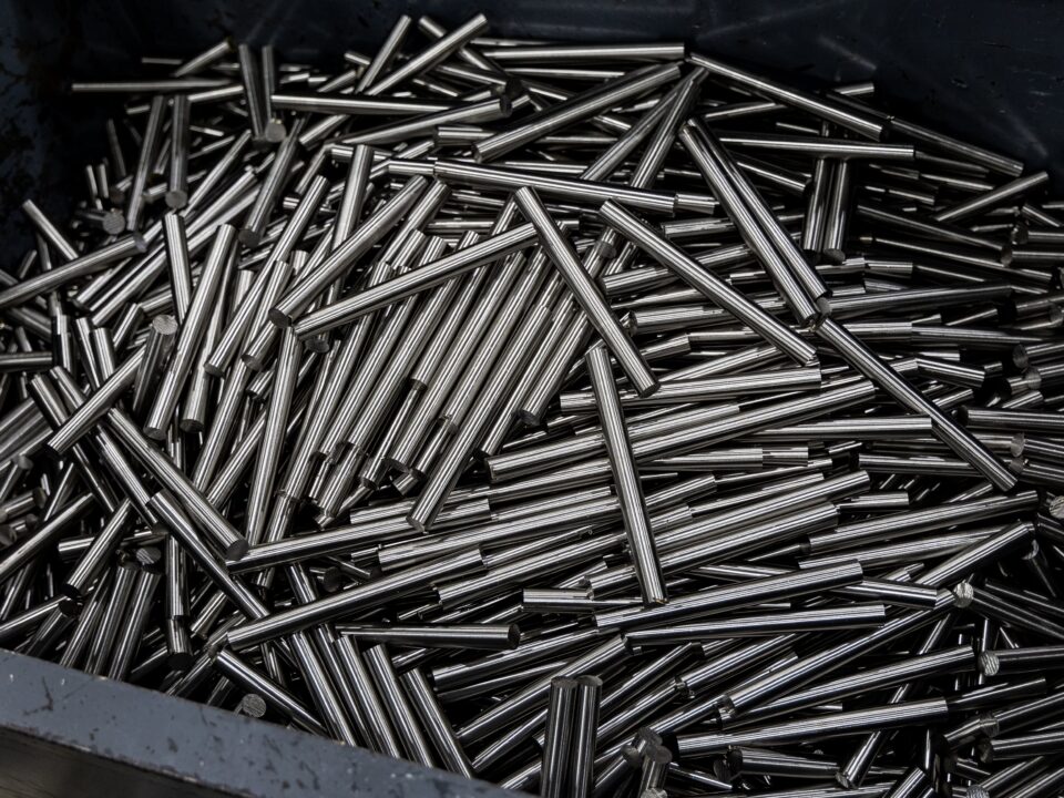 alloys for black anodised aluminium